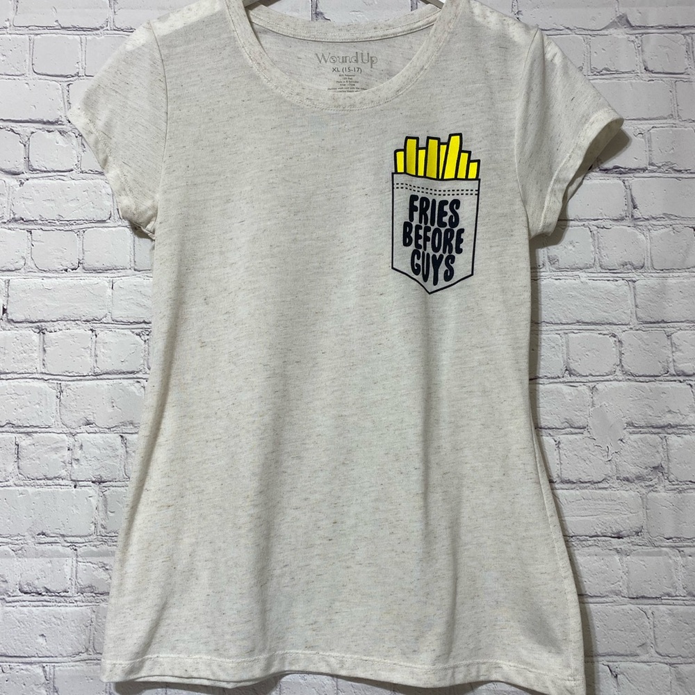 Wound up t-shirt fries